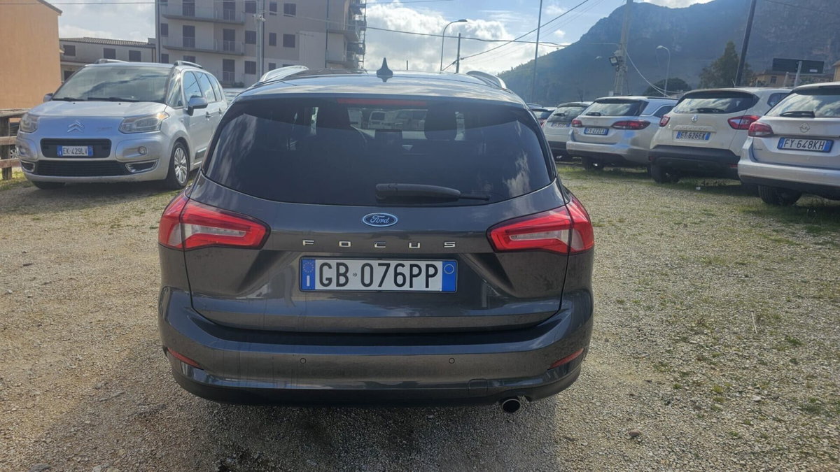 Ford Focus 1.5 EcoBlue 120 CV automatico 5p. Business Co-Pilot (4)