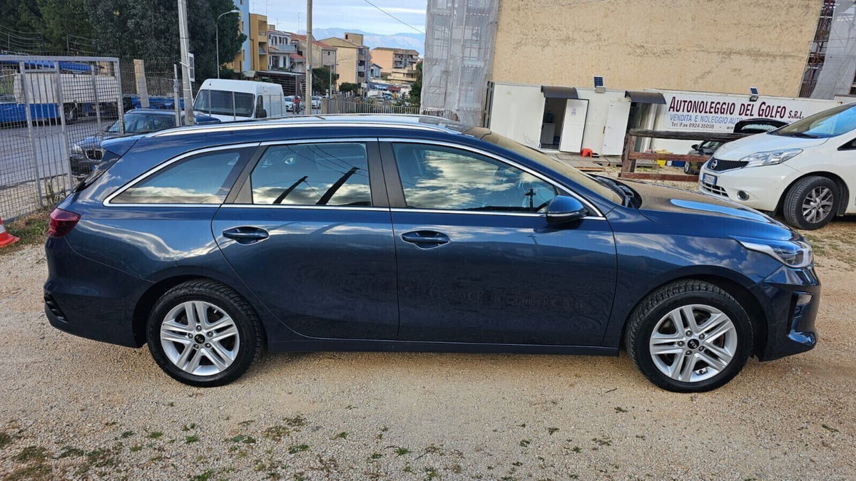 Kia Ceed Sport Wagon 1.6 CRDi 115 CV SW Business Class (12)