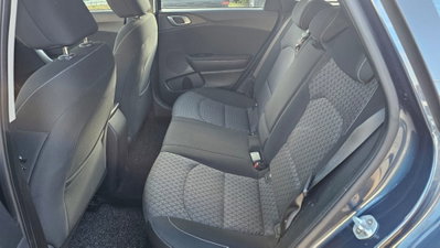 Kia Ceed Sport Wagon 1.6 CRDi 115 CV SW Business Class (4)