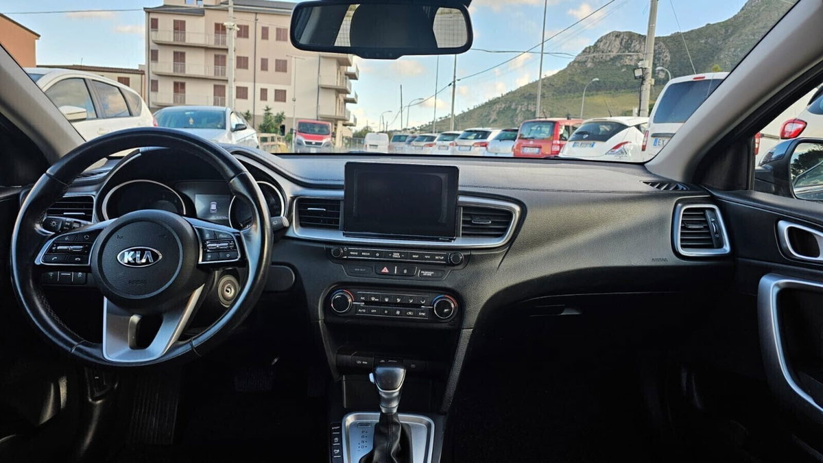 Kia Ceed Sport Wagon 1.6 CRDi 115 CV SW Business Class (9)