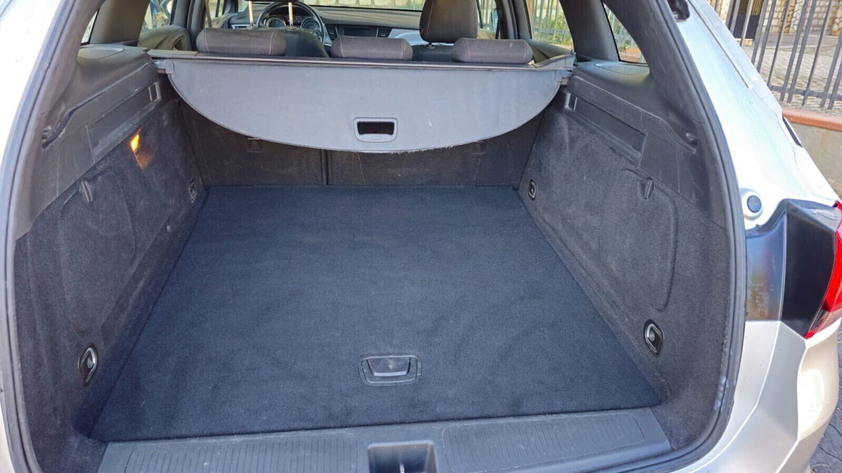 Opel Astra Station Wagon 1.6 CDTi 136CV Start&Stop Sports Business (2)