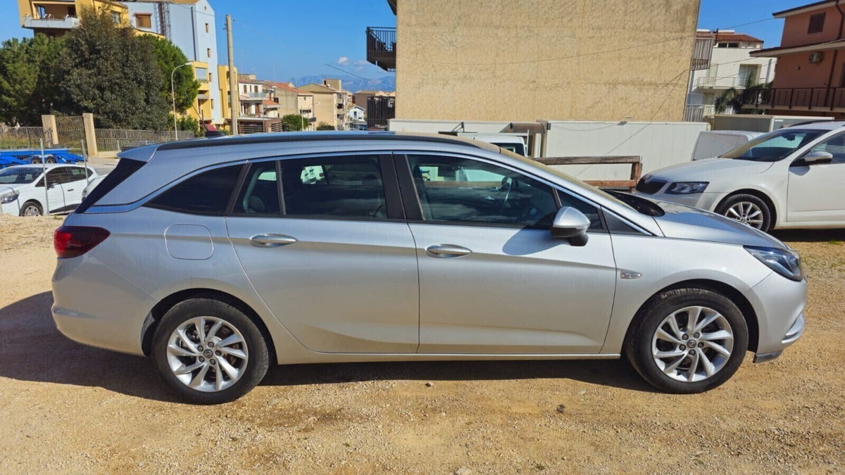 Opel Astra Station Wagon 1.6 CDTi 136CV Start&Stop Sports Business (3)