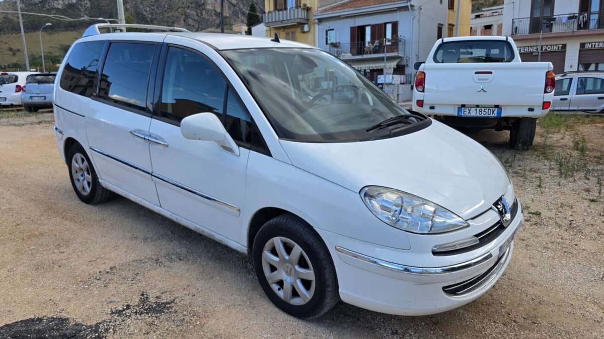 Peugeot 807 HDi 163CV aut. ST (5)
