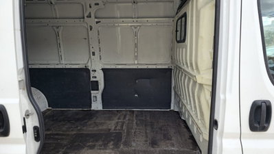 Peugeot Boxer Furgone 335 2.0 BlueHDi 160CV PM-TN Furgone (2)
