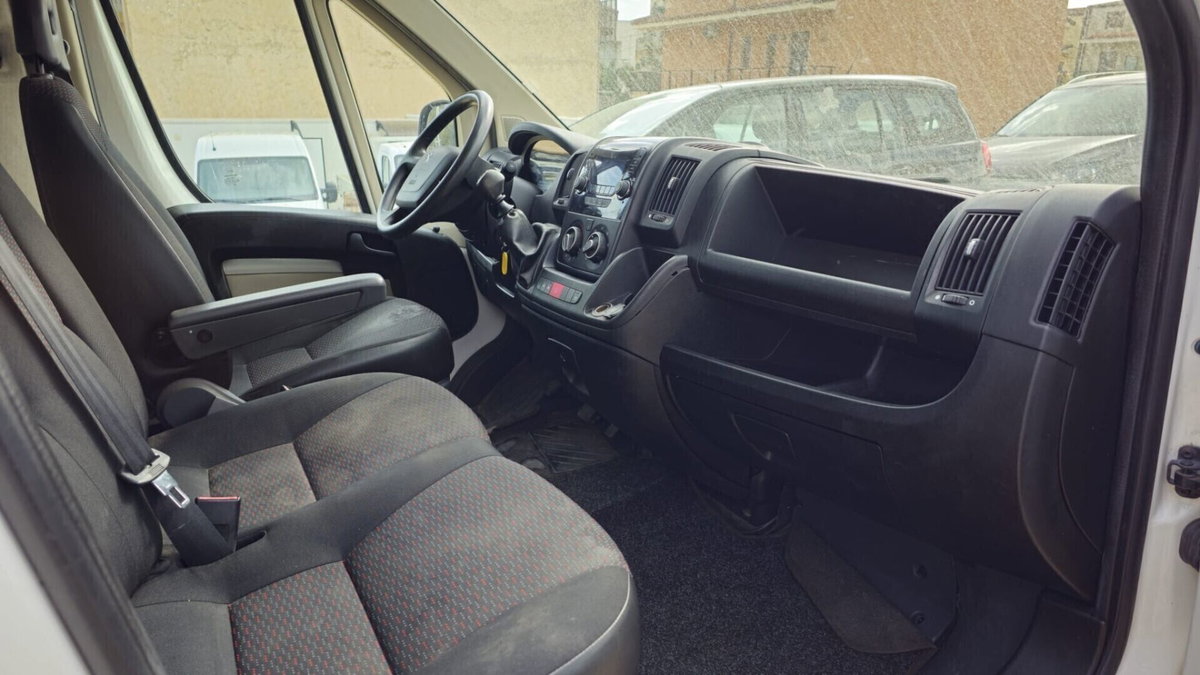 Peugeot Boxer Furgone 335 2.0 BlueHDi 160CV PM-TN Furgone (6)