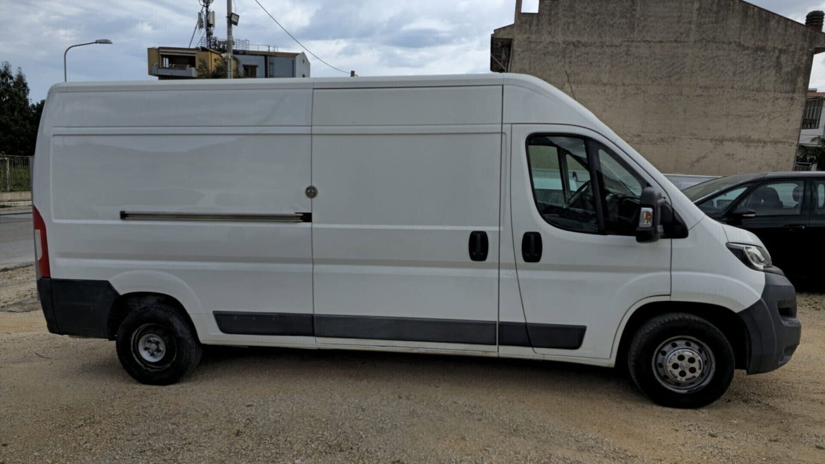 Peugeot Boxer Furgone 335 2.0 BlueHDi 160CV PM-TN Furgone (8)
