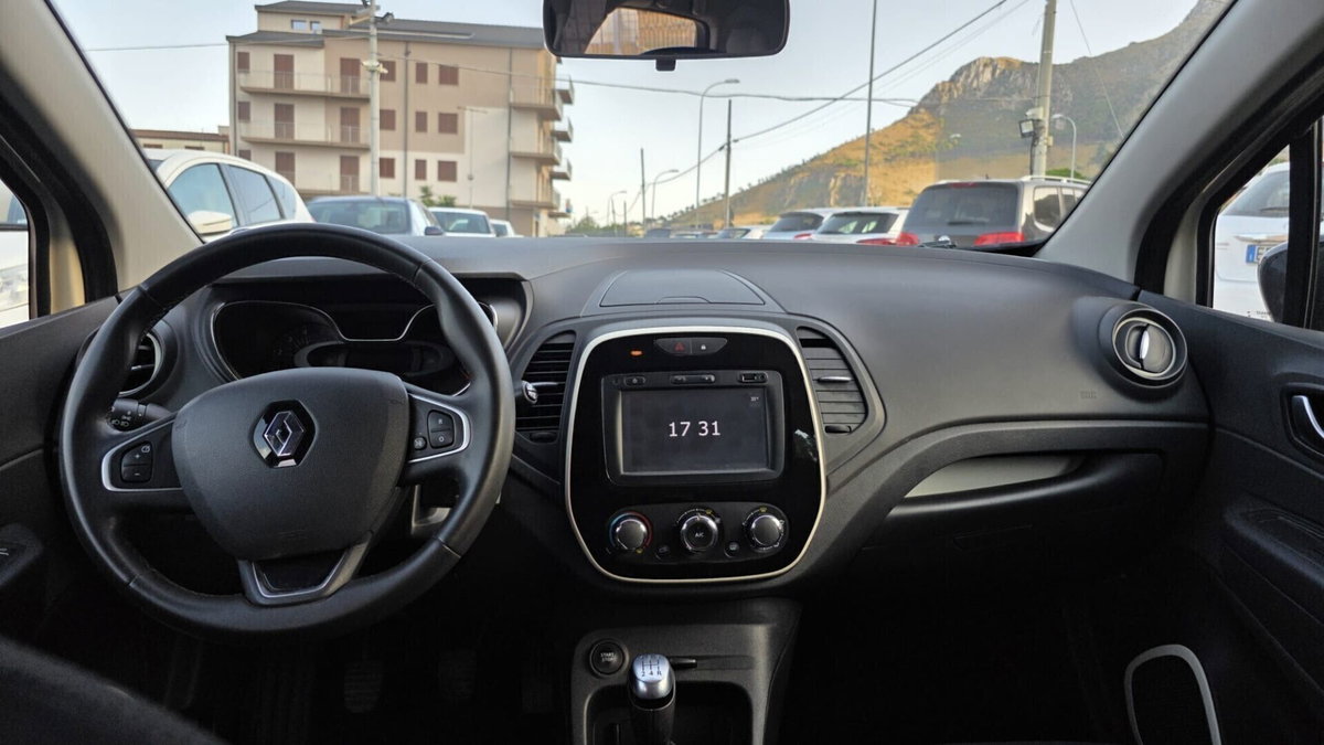 Renault Captur dCi 8V 90 CV Life (12)