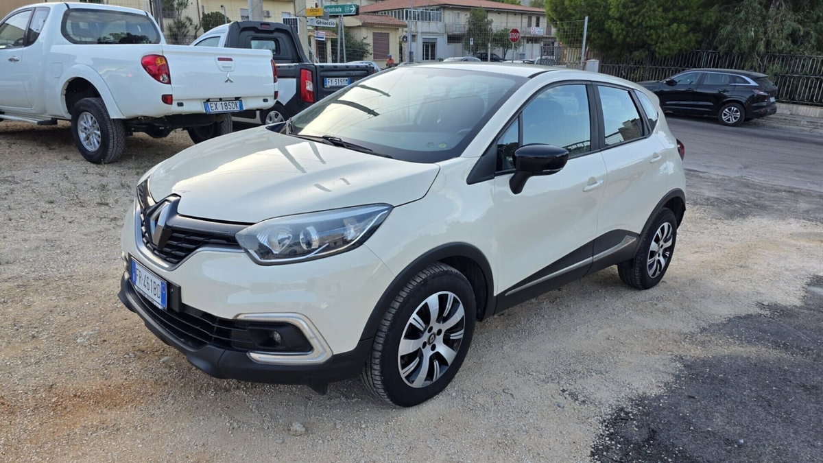 Renault Captur dCi 8V 90 CV Life (3)