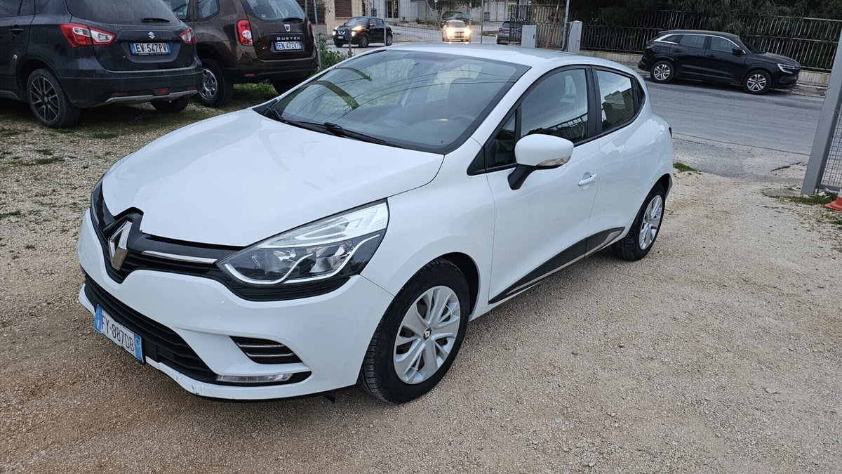 Renault Clio dCi 8V 90 CV Start&Stop 5 porte Energy Life (2)