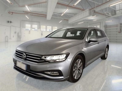 Volkswagen Passat Variant 2.0 TDI SCR EVO DSG Business usata
