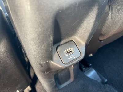 Jeep Renegade 1.6 Mjt 120 CV Business (12)