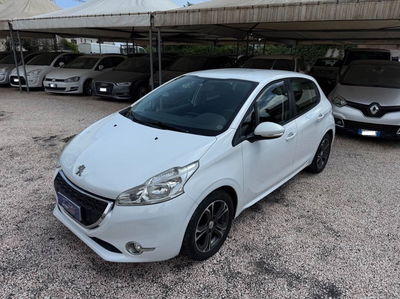 Peugeot 208 HDi 68 CV 5 porte Allure usata
