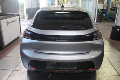 Peugeot 208 1.2 puretech Active s&s 100cv (5)