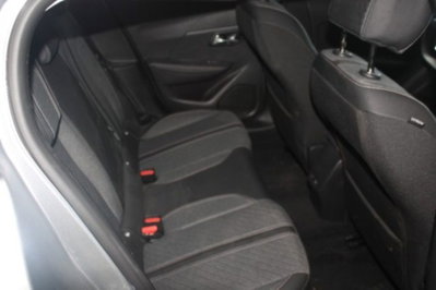 Peugeot 208 1.2 puretech Active s&s 100cv (8)