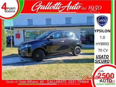 Lancia Ypsilon 1.0 FireFly 5 porte S&S Hybrid Ecochic Silver usata