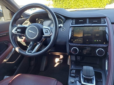 Jaguar E-Pace 2.0D I4 163 CV AWD Auto R-Dynamic Black (7)
