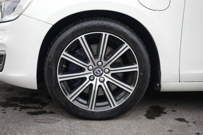 Volvo V60 D6 Twin Engine Geartronic Summum (5)