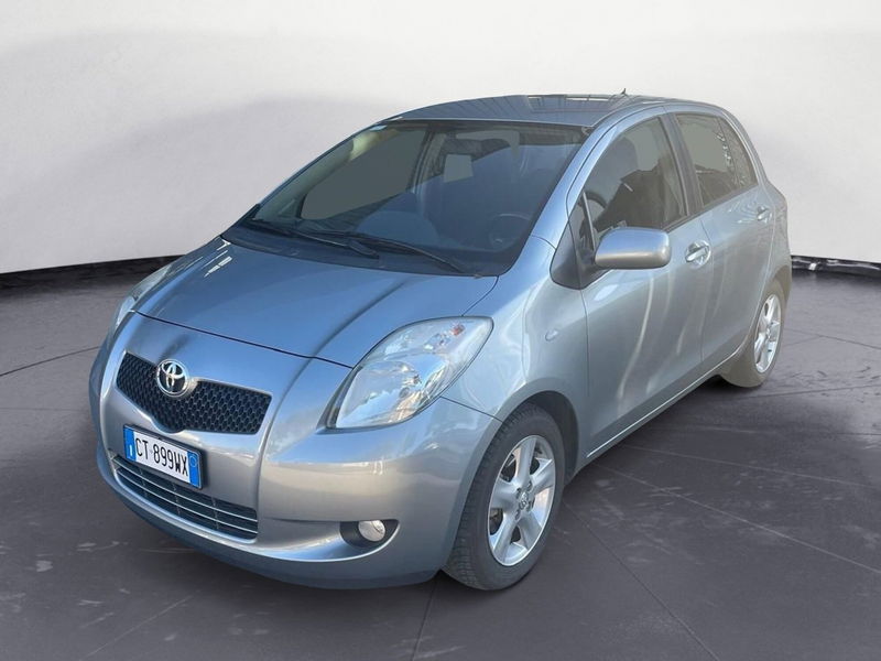 Toyota Yaris 1.0 5 porte