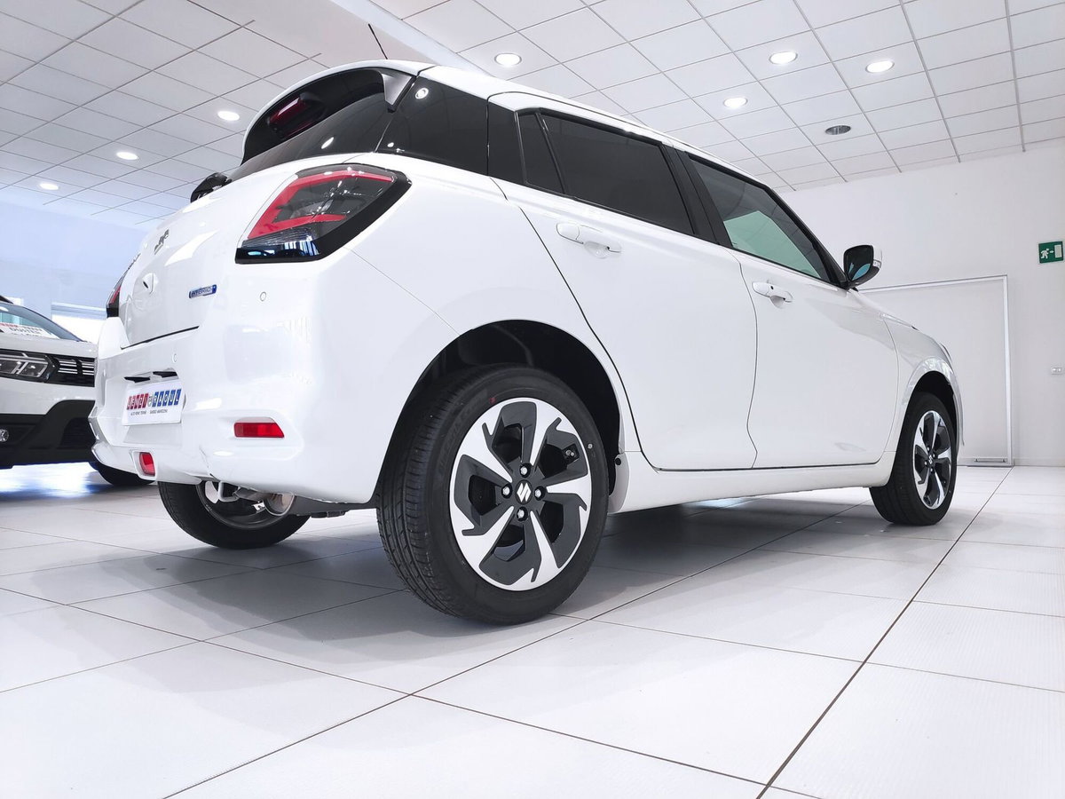 Suzuki Swift 1.2 Hybrid 4WD AllGrip Easy Top (17)