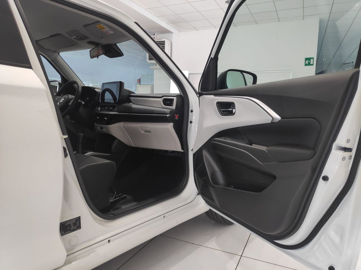Suzuki Swift 1.2 Hybrid 4WD AllGrip Easy Top (18)