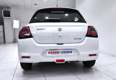 Suzuki Swift 1.2 Hybrid Cool (17)