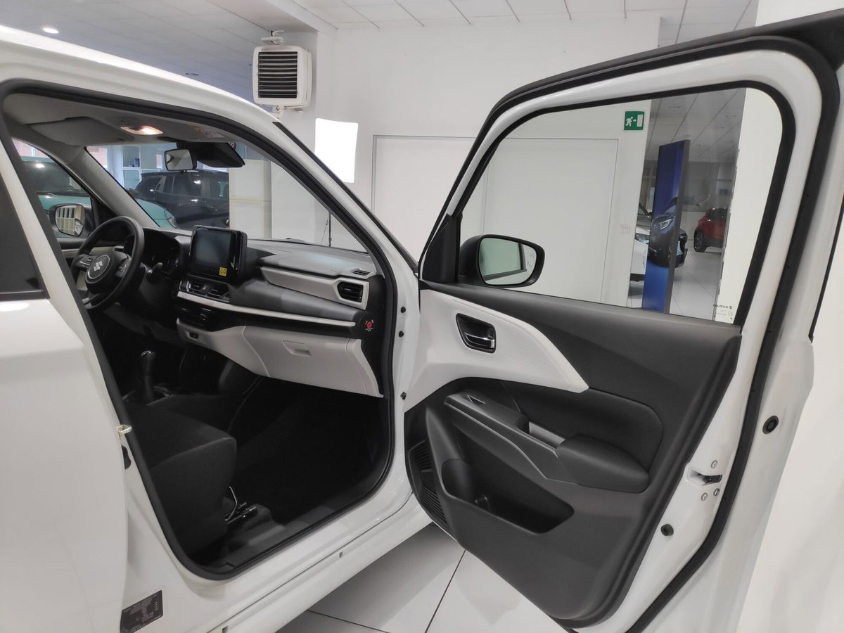 Suzuki Swift 1.2 Hybrid Cool (20)