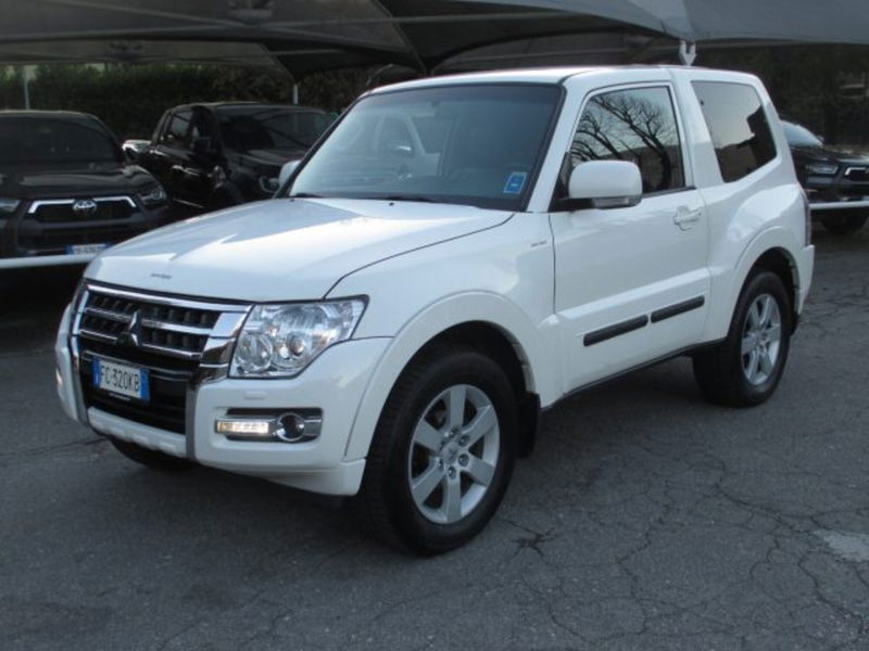 Mitsubishi Pajero 3.2 DI-D 16V aut. 3p. Invite DPF