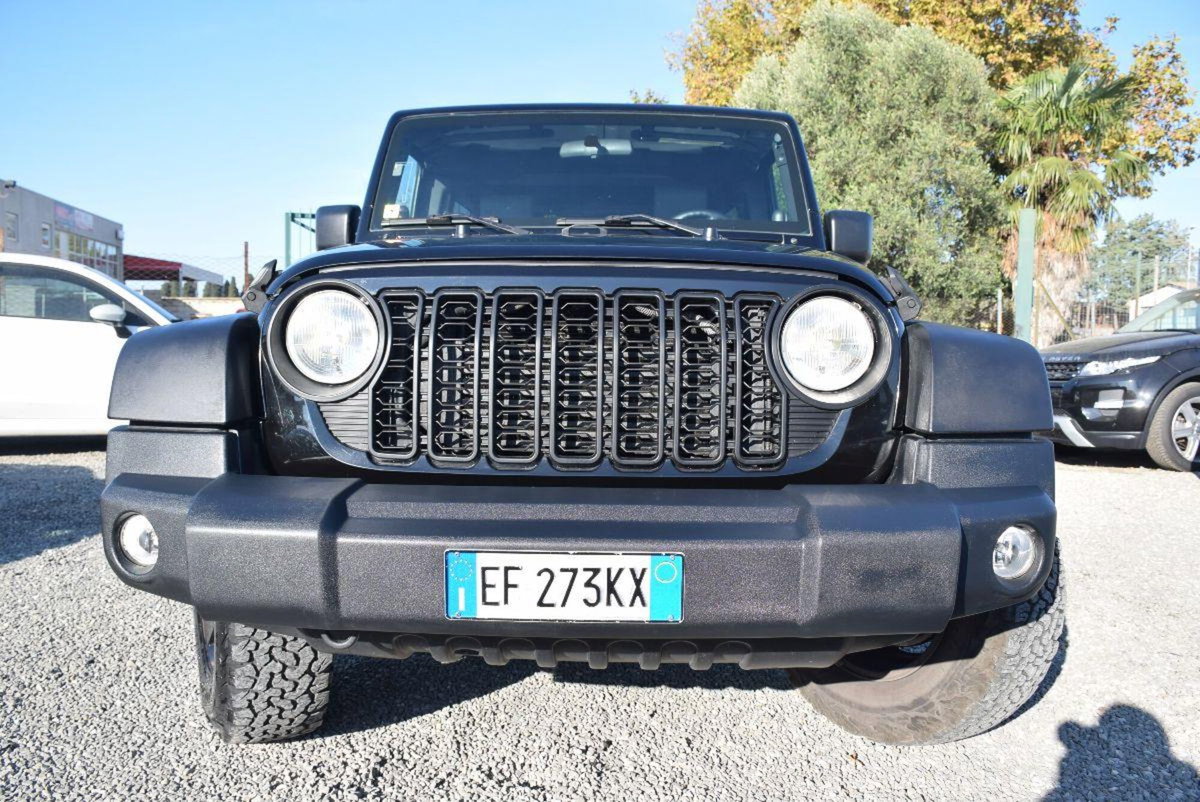 Jeep Wrangler Unlimited 2.8 CRD DPF Rubicon Auto (17)
