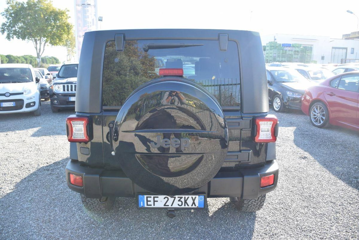 Jeep Wrangler Unlimited 2.8 CRD DPF Rubicon Auto (19)