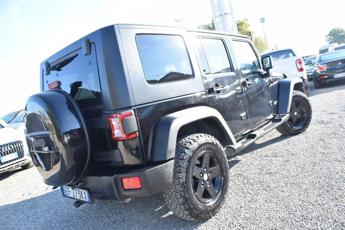 Jeep Wrangler Unlimited 2.8 CRD DPF Rubicon Auto (3)