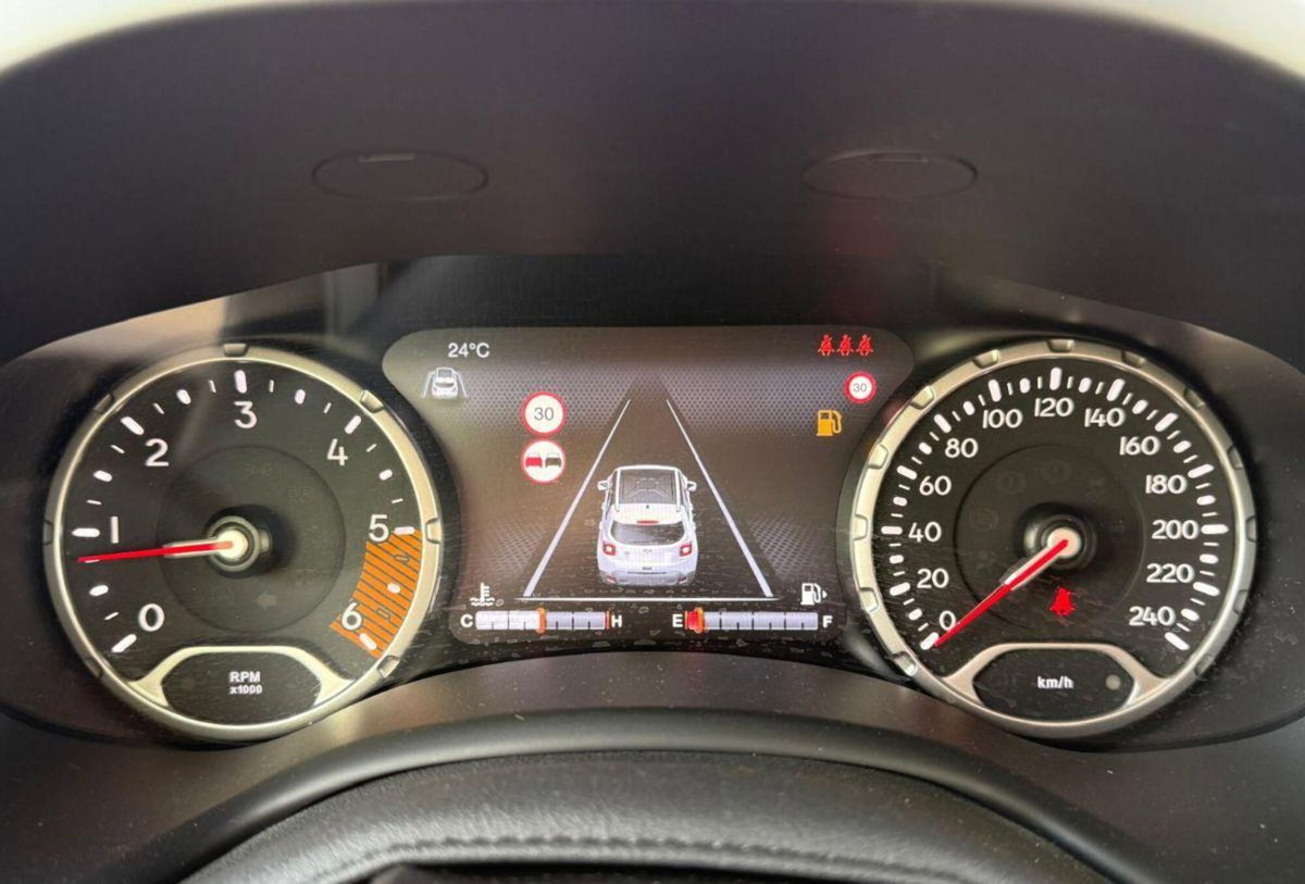 Jeep Renegade 1.6 Mjt 130 CV S (19)