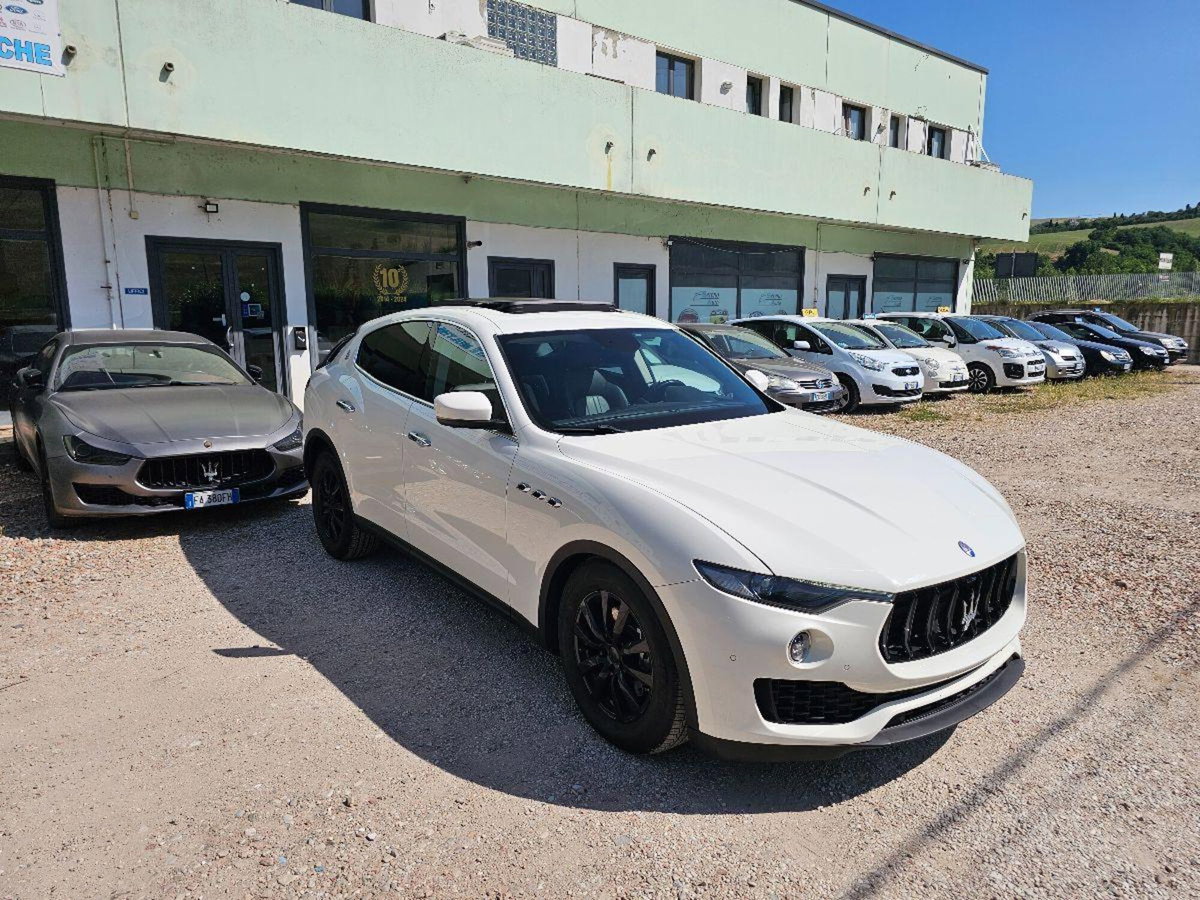Maserati Levante Levante V6 Diesel AWD Granlusso (12)