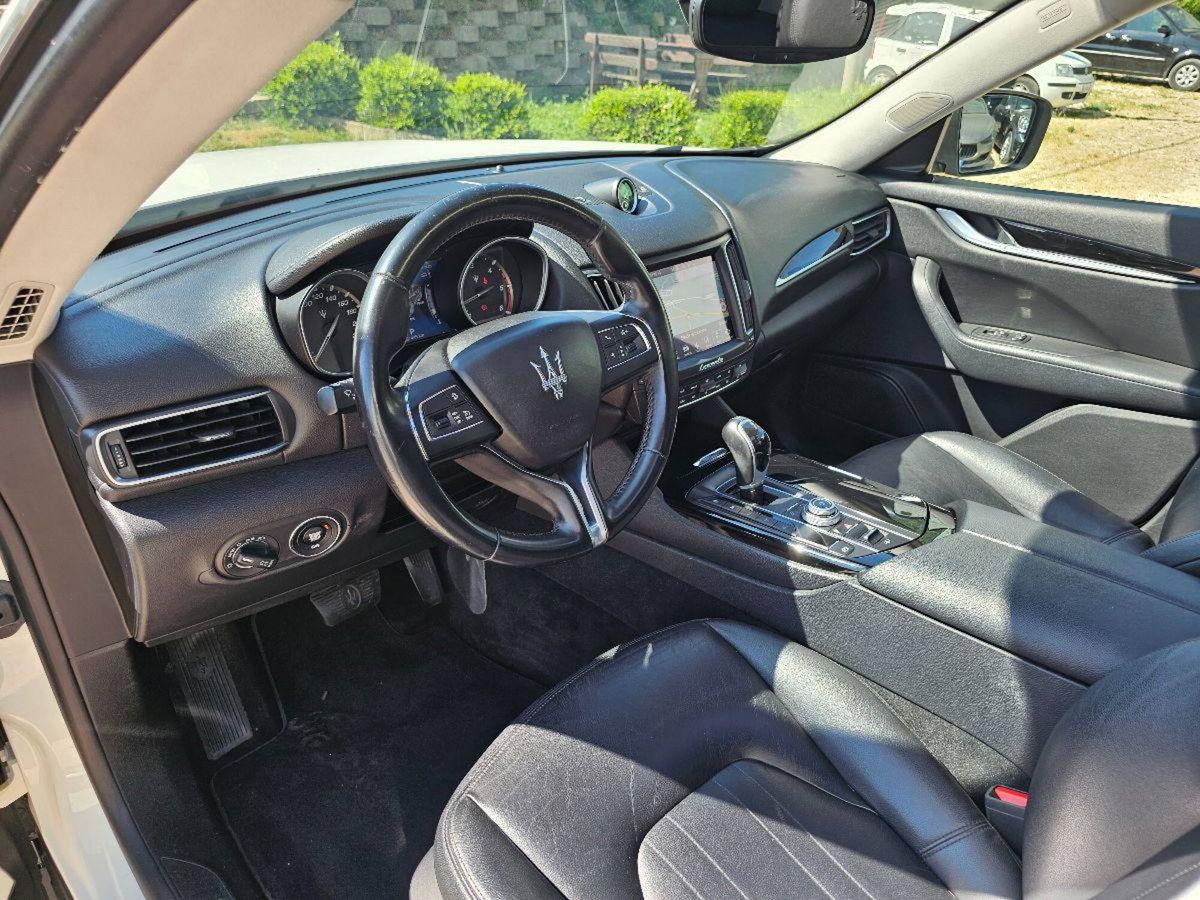 Maserati Levante Levante V6 Diesel AWD Granlusso (18)