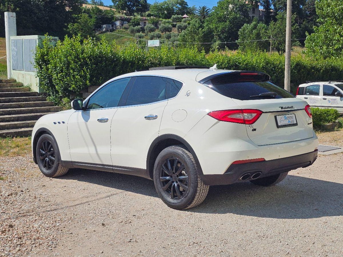 Maserati Levante Levante V6 Diesel AWD Granlusso (7)