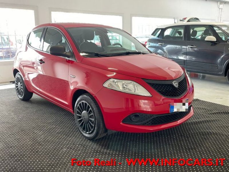 Lancia Ypsilon 1.0 FireFly 5 porte S&S Hybrid Ecochic Gold