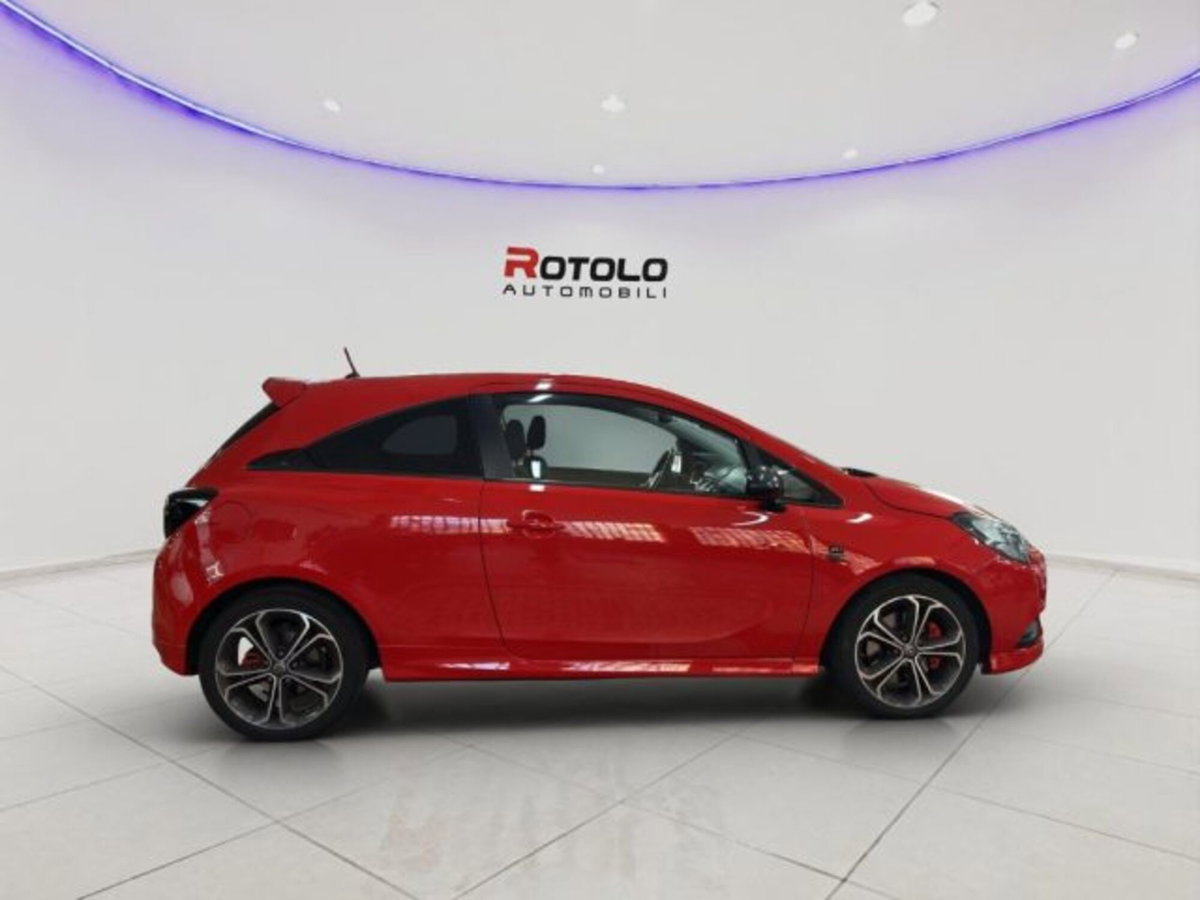 Opel Corsa Coupé 1.4 Turbo 150CV Start&Stop GSi (3)