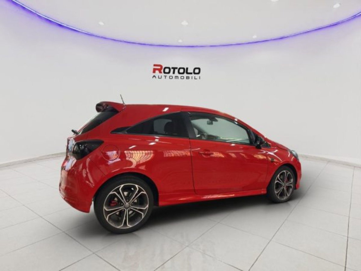 Opel Corsa Coupé 1.4 Turbo 150CV Start&Stop GSi (5)