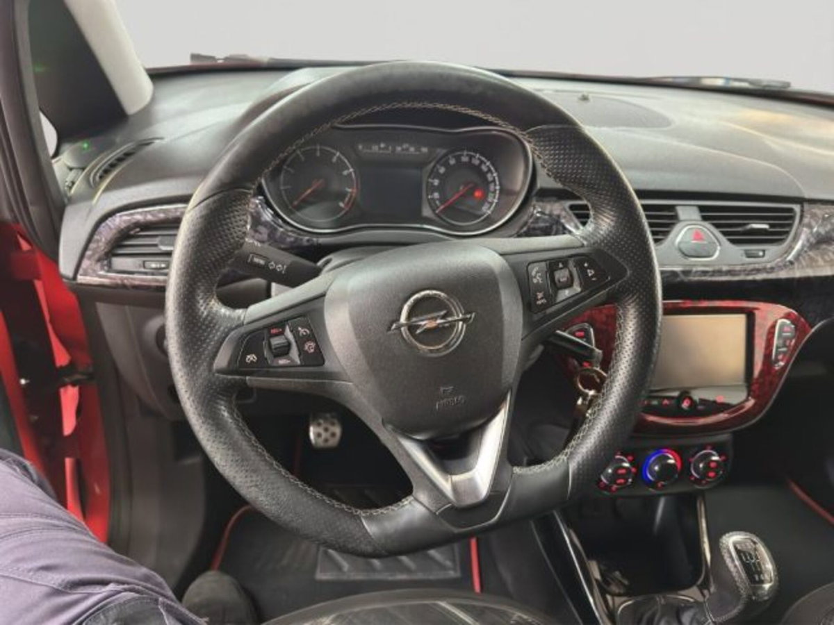 Opel Corsa Coupé 1.4 Turbo 150CV Start&Stop GSi (8)