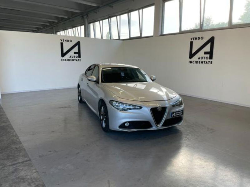 Alfa Romeo Giulia 2.2 Turbodiesel 136 CV AT8 Business