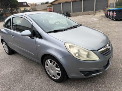 Opel Corsa 1.2 3 porte Sport (3)
