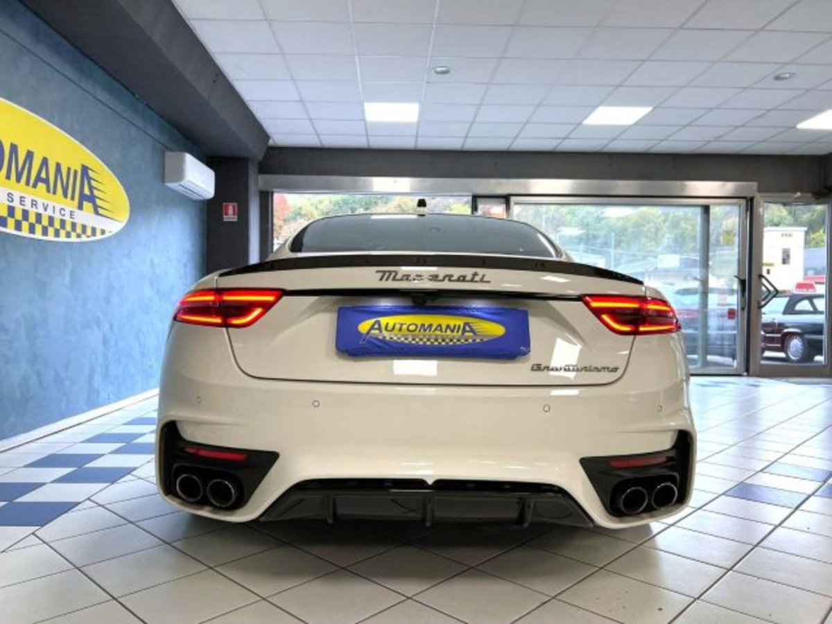 Maserati Granturismo 3.0 Trofeo awd auto (4)