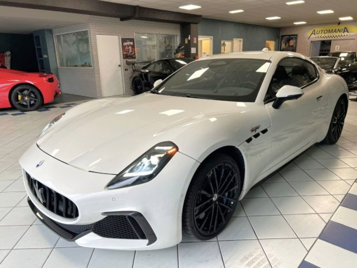 Maserati Granturismo 3.0 Trofeo awd auto (5)