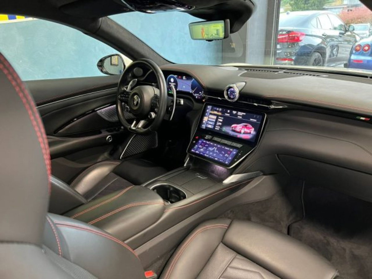 Maserati Granturismo 3.0 Trofeo awd auto (6)