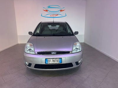 Ford Fiesta 1.4 16V 5p. Ghia usata