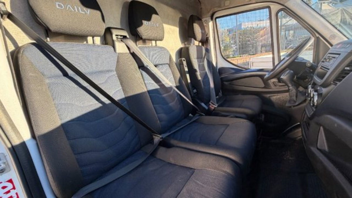 Iveco Daily Telaio 35S14 2.3 HPT PLM Cabinato (7)