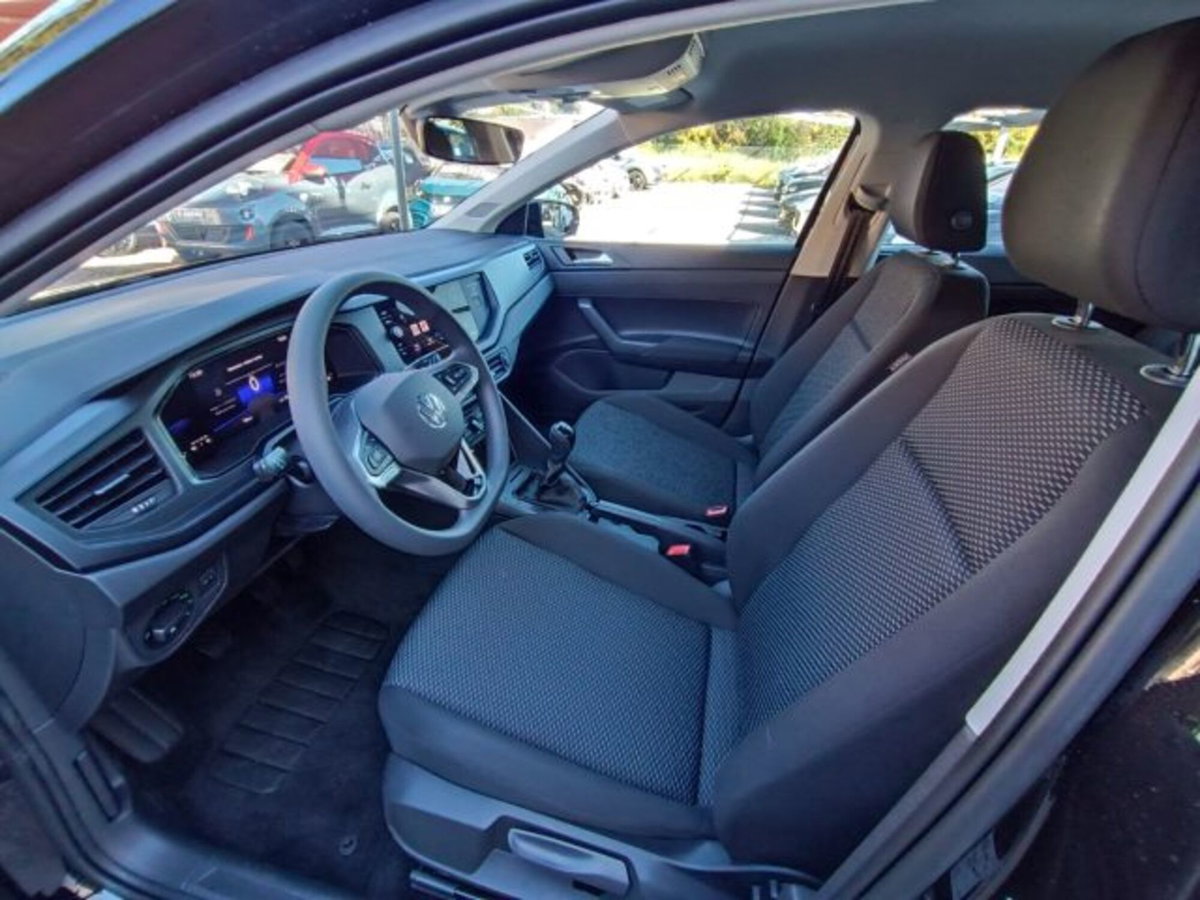 Volkswagen Polo 1.0 Life 80cv (10)