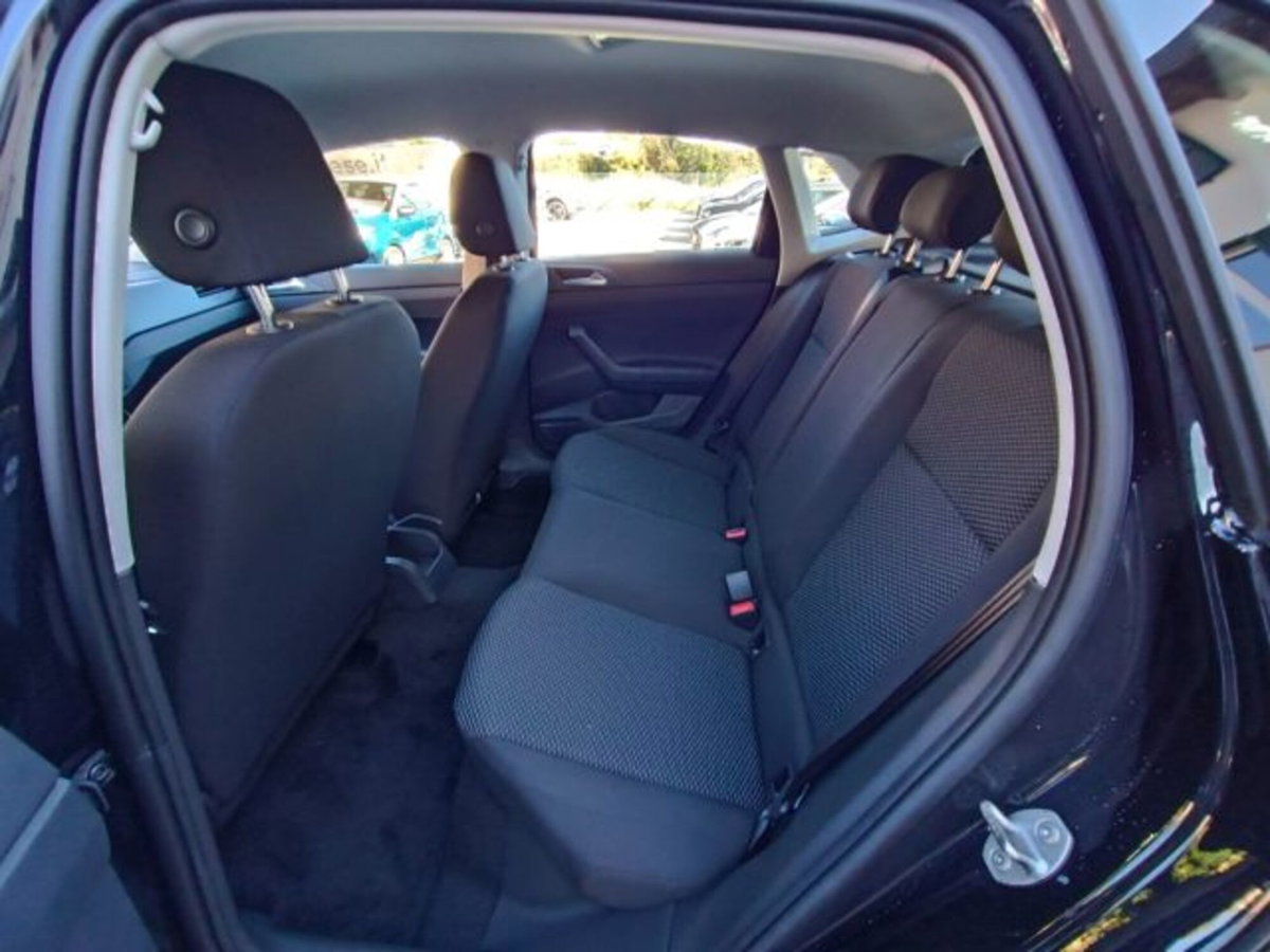 Volkswagen Polo 1.0 Life 80cv (13)