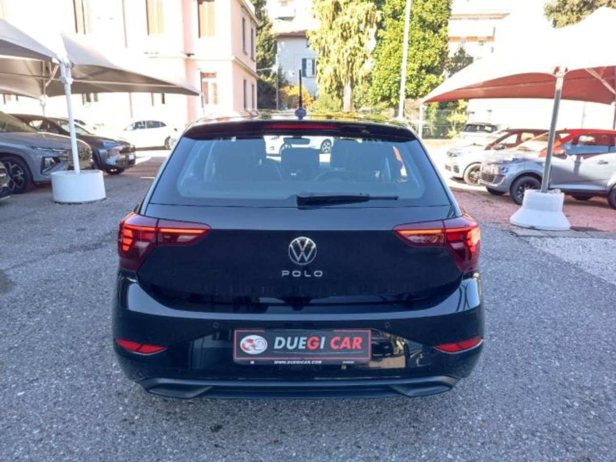 Volkswagen Polo 1.0 Life 80cv (6)