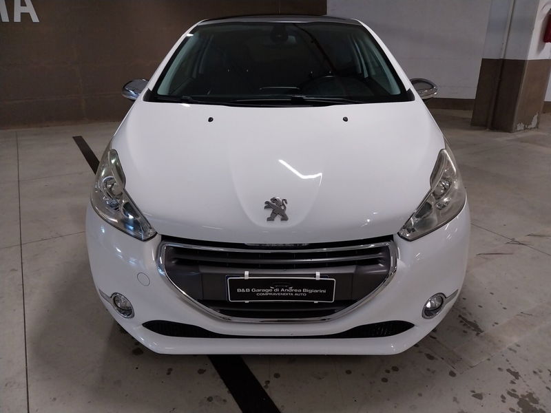 Peugeot 208 e-HDi 92 CV Stop&Start robotizzato 3 porte Allure