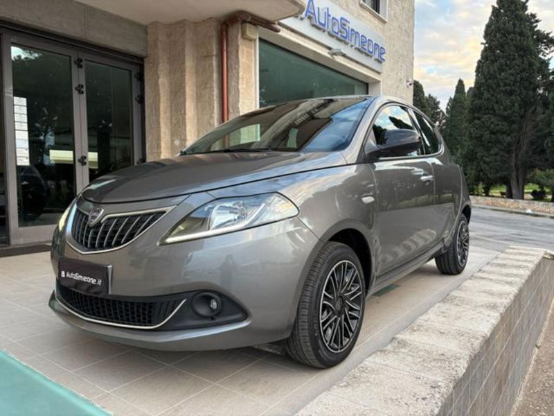 Lancia Ypsilon 1.0 FireFly 5 porte S&S Hybrid Gold Plus